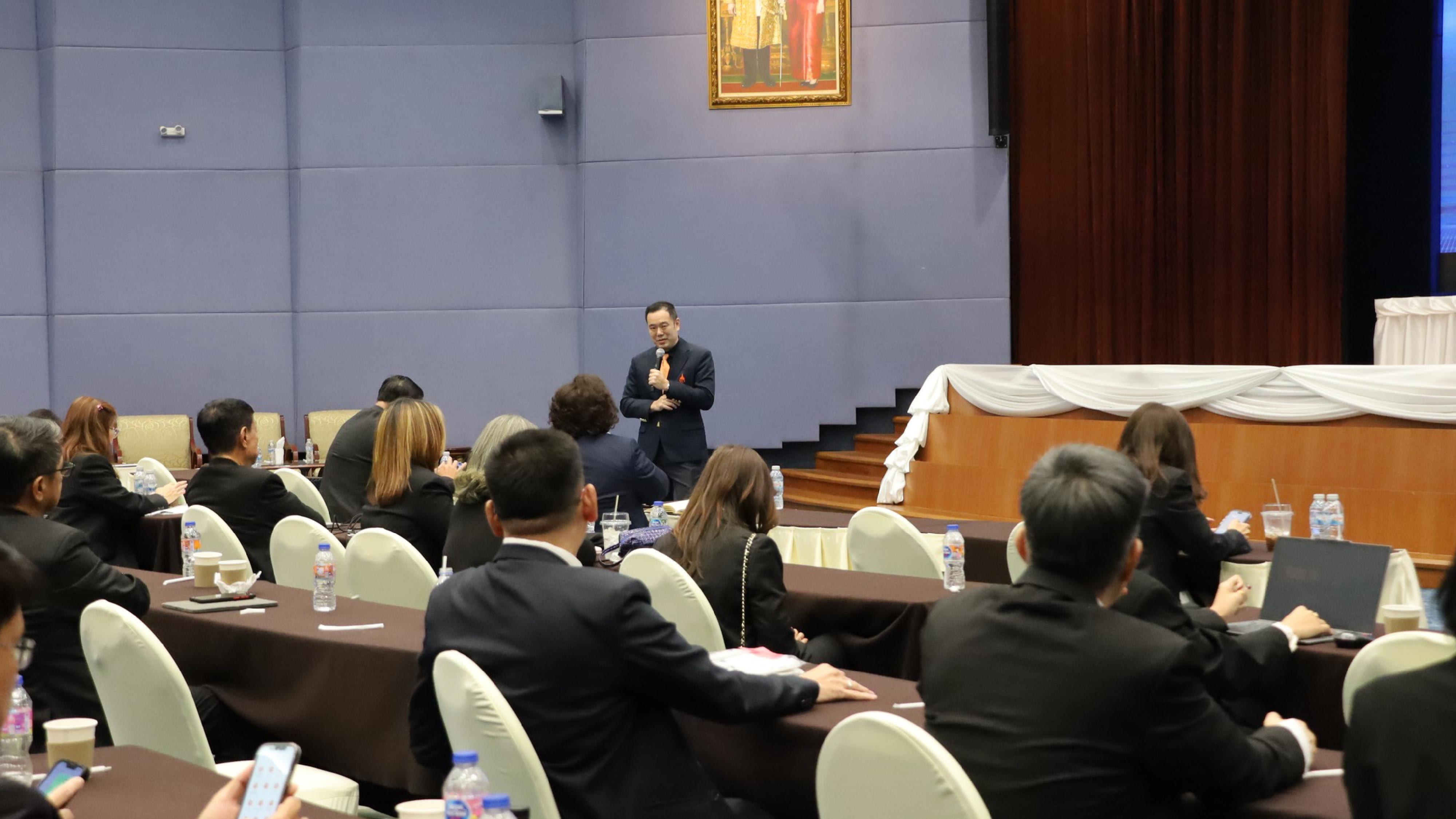 จัดการอบรมหลักสูตรสื่อสุขภาพ (Health Ambassador) รุ่นที่ ๖ สัปดาห์ที่ ๑๒