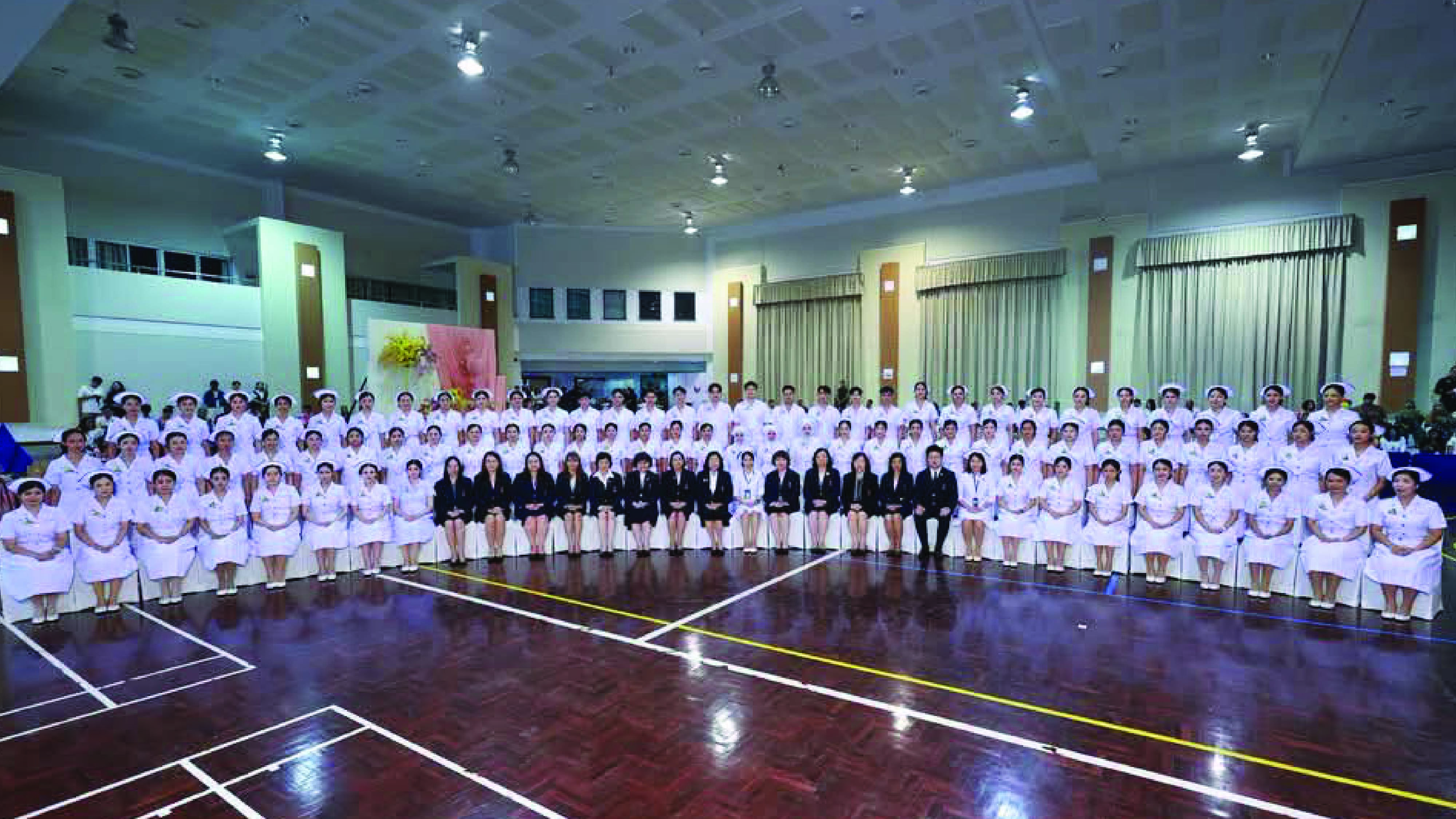 พิธีประกาศสำเร็จการศึกษา มอบขีดหมวกพยาบาล และเข็มสัญลักษณ์ราชวิทยาลัยจุฬาภรณ์ 