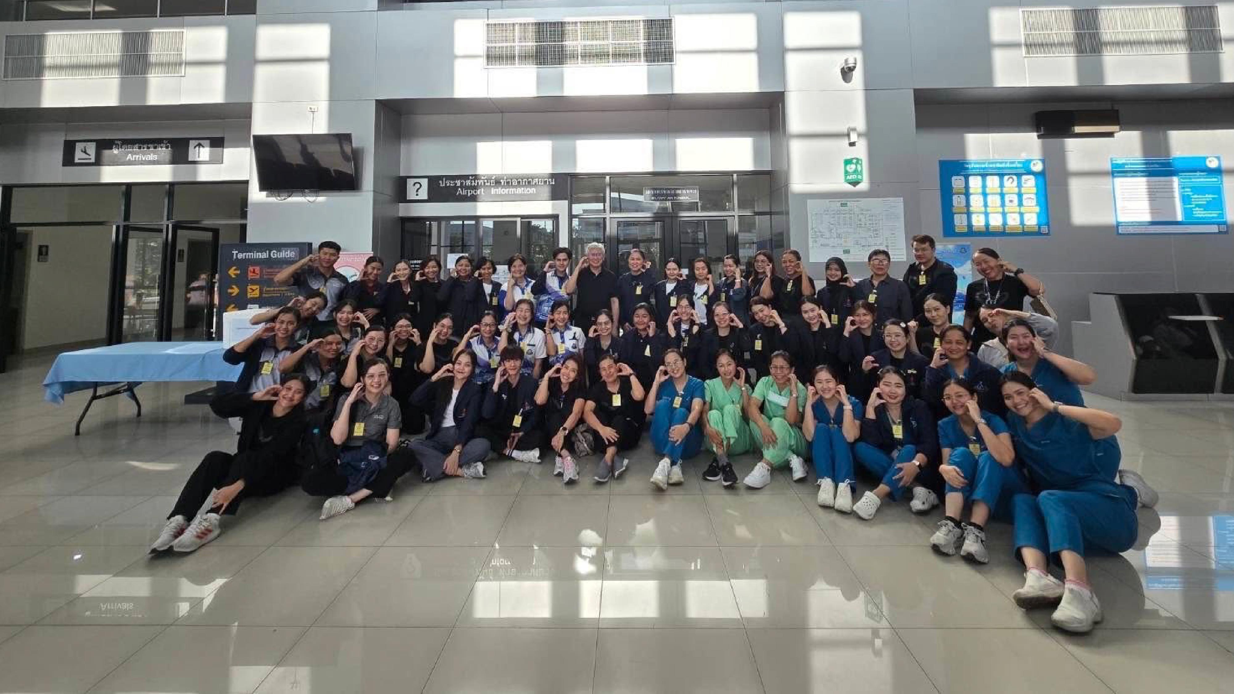  โรงพยาบาลจุฬาภรณ์ ราชวิทยาลัยจุฬาภรณ์ จัดส่งพยาบาลวิชาชีพ จำนวน ๑๐ ท่าน